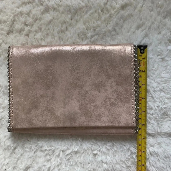 Chelsea28 Metallic Chain Trim Faux Leather Pink Silver Rose Crossbody Bag Clutch - Picture 13 of 16